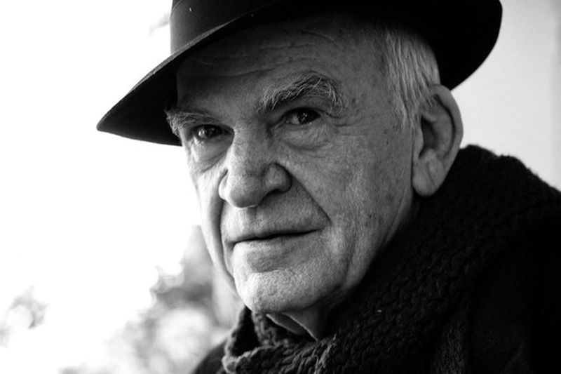 "Il valzer degli addii" di Milan Kundera è un romanzo che assomiglia molto a un dibattito pubblico