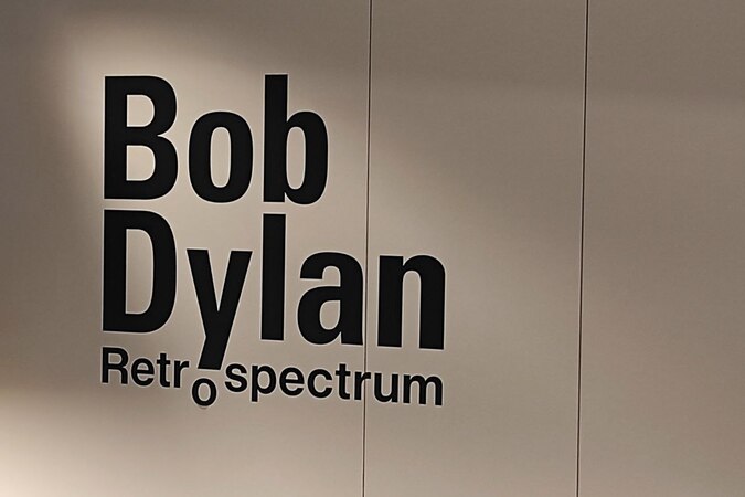Bob Dylan Retrospectrum